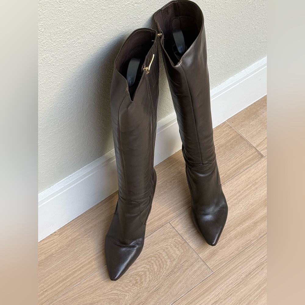 Elegant Dark Brown Knee-High Leather Boots
